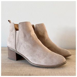 Dr. Scholl's Teammate Ankle Chelsea Boot Booties Faux Suede